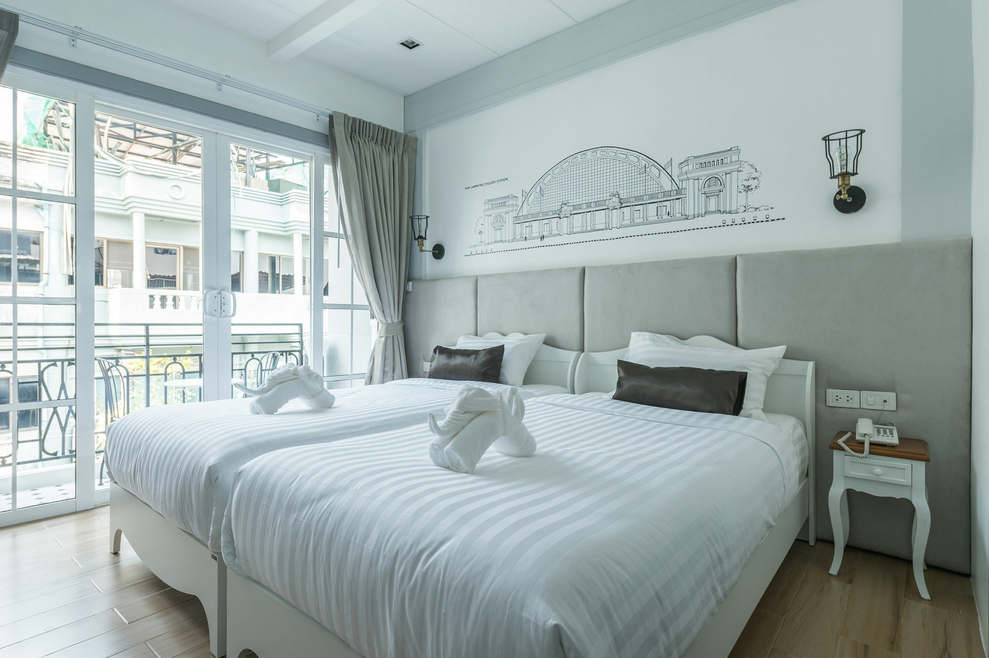 White Ivory Bed And Breakfast Bangkok Esterno foto